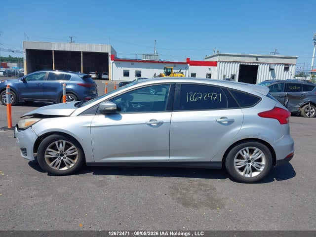 Ford FOCUS SE 2016 1FADP3K28GL353243 Image 14