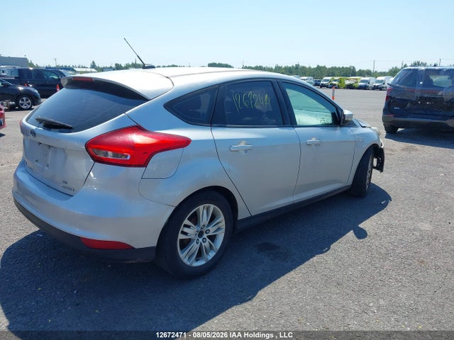 Ford FOCUS SE 2016 1FADP3K28GL353243 Image 4