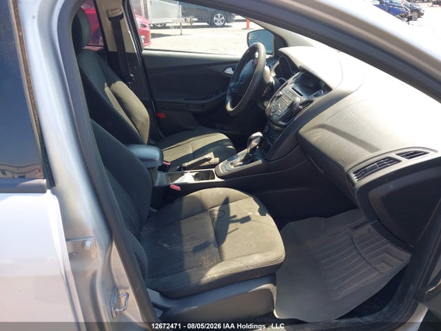 Ford FOCUS SE 2016 1FADP3K28GL353243 Image 5