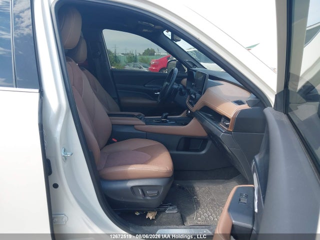 5TDADAB57RS008243 Toyota Grand Highlander