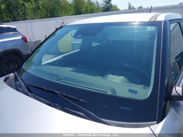 KMHRB8A39PU261103 Hyundai Venue Se