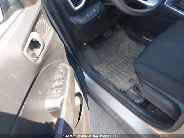 KMHRB8A39PU261103 Hyundai Venue Se