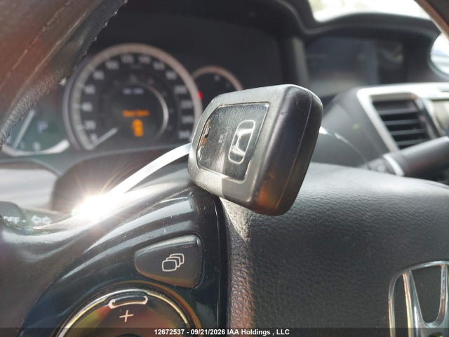 12672537 :رقم المزاد ، 1HGCR2F03GA807477 vin ، 2016 Honda Accord Touring مزاد بيع