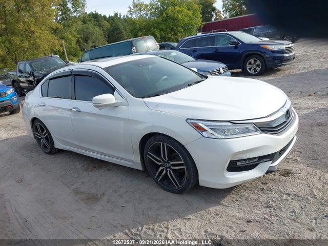 12672537 :رقم المزاد ، 1HGCR2F03GA807477 vin ، 2016 Honda Accord Touring مزاد بيع