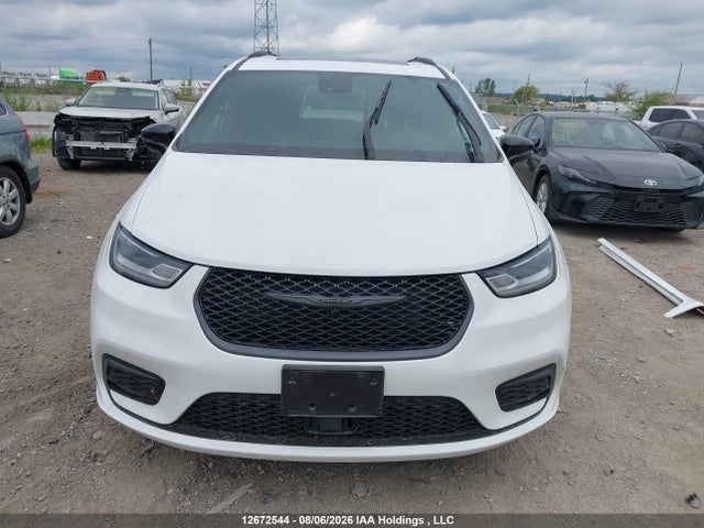 Chrysler Pacifica Limited 2025 2C4RC1GGXSR582303 Image 13