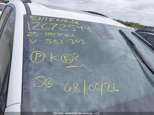 Chrysler Pacifica Limited 2025 2C4RC1GGXSR582303 Image 18