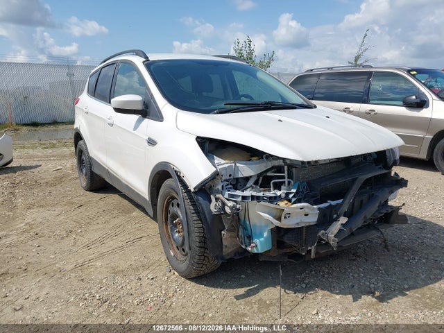 12672566 :رقم المزاد ، 1FMCU9G95FUC50356 vin ، 2015 Ford Escape Se مزاد بيع