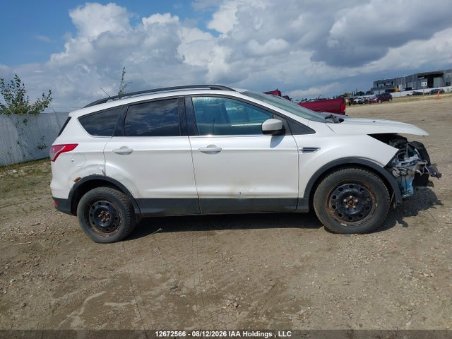 2015 Ford Escape Se მანქანა იყიდება აუქციონზე, vin: 1FMCU9G95FUC50356, აუქციონის ნომერი: 12672566