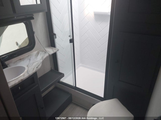 Coachmen Apex 2025 5ZT2CXPB5SS048521 Image 8