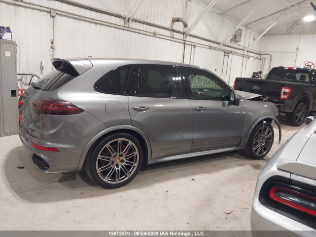 12672570 :رقم المزاد ، WP1AD2A2XHLA83059 vin ، 2017 Porsche Cayenne Gts مزاد بيع