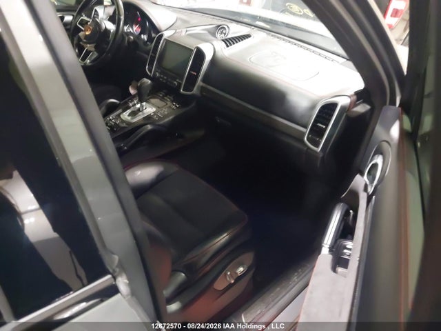 12672570 :رقم المزاد ، WP1AD2A2XHLA83059 vin ، 2017 Porsche Cayenne Gts مزاد بيع