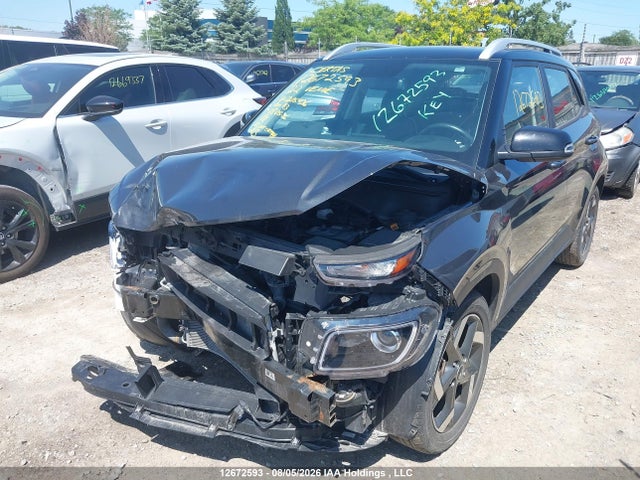 Hyundai Venue Sel/limited 2022 KMHRC8A31NU205926 Image 2