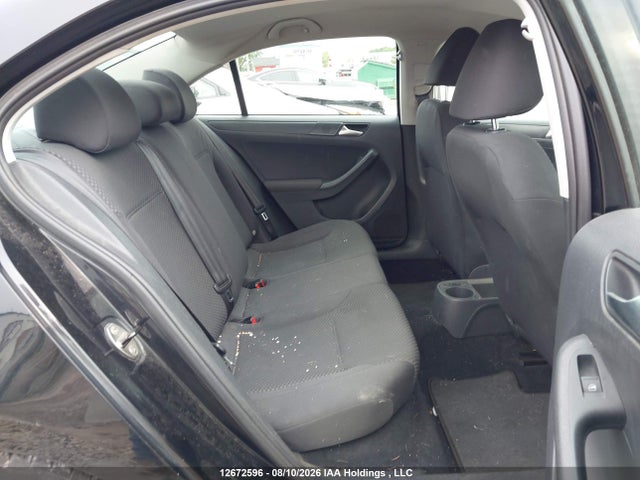 Продажа на аукционе авто 2012 Volkswagen Jetta 2.0l Trendline/2.0l Trendline+, vin: 3VW2K7AJ3CM328031, номер лота: 12672596