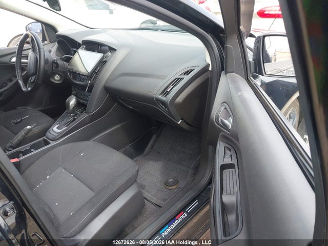 Ford FOCUS SE 2017 1FADP3K21HL239960 Image 5