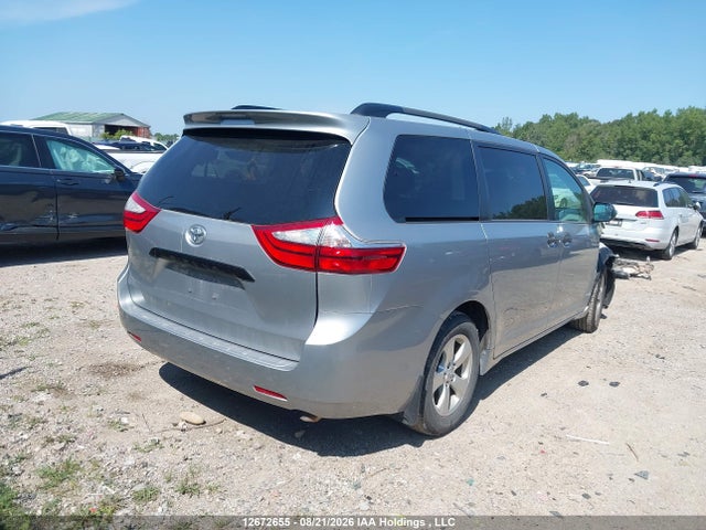 5TDZK3DC5FS567947 Toyota Sienna 7 Passenger