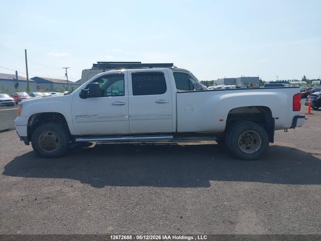 Auction sale of the 2011 Gmc Sierra 3500hd Denali, vin: 1GT426C82BF179562, lot number: 12672688
