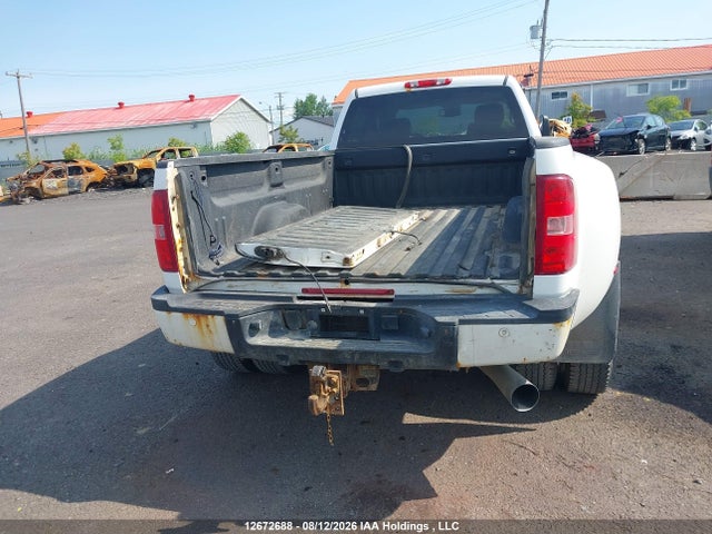 Auction sale of the 2011 Gmc Sierra 3500hd Denali, vin: 1GT426C82BF179562, lot number: 12672688