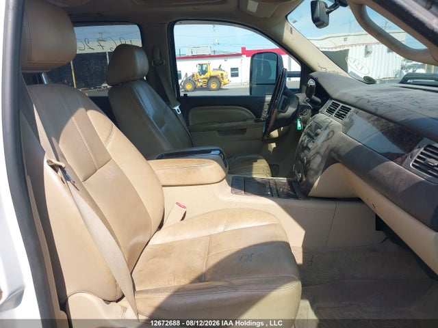 Auction sale of the 2011 Gmc Sierra 3500hd Denali, vin: 1GT426C82BF179562, lot number: 12672688
