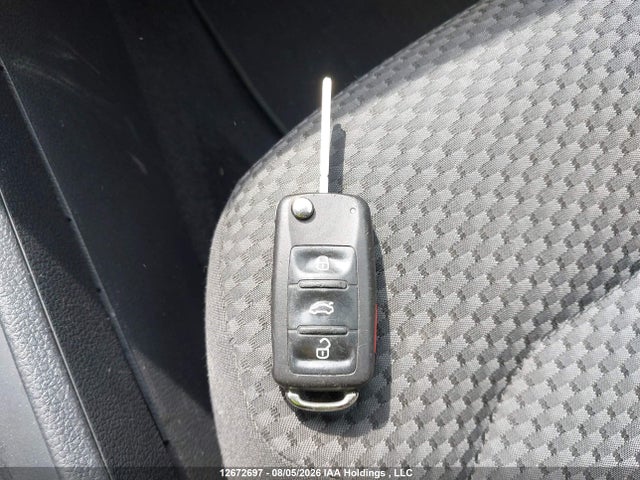 12672697 :رقم المزاد ، 1VWAH7A33DC105311 vin ، 2013 Volkswagen Passat S مزاد بيع