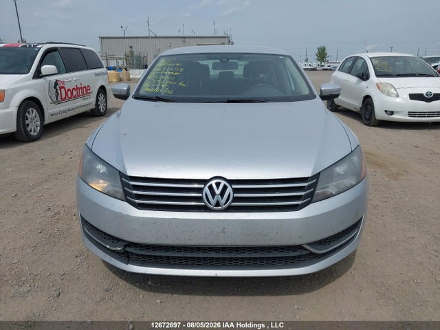 12672697 :رقم المزاد ، 1VWAH7A33DC105311 vin ، 2013 Volkswagen Passat S مزاد بيع