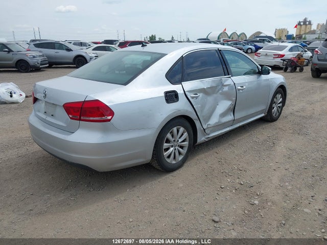 12672697 :رقم المزاد ، 1VWAH7A33DC105311 vin ، 2013 Volkswagen Passat S مزاد بيع