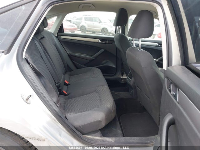 12672697 :رقم المزاد ، 1VWAH7A33DC105311 vin ، 2013 Volkswagen Passat S مزاد بيع