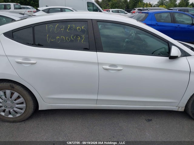 Hyundai Elantra Le 2017 5NPD74LF1HH090472 Image 13