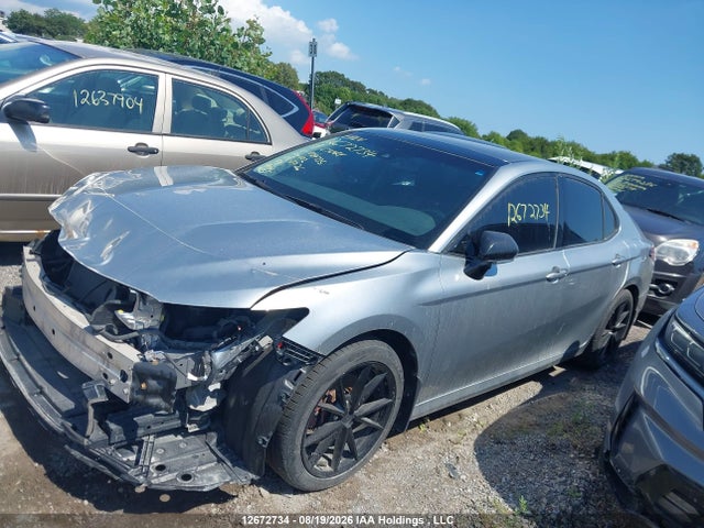 Auction sale of the 2018 Toyota Camry L/le/xle/se/xse, vin: 4T1B11HK1JU024735, lot number: 12672734