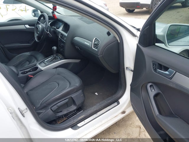 Продажа на аукционе авто 2012 Audi A4 2.0t, vin: WAUBFCFLXCN000201, номер лота: 12672762