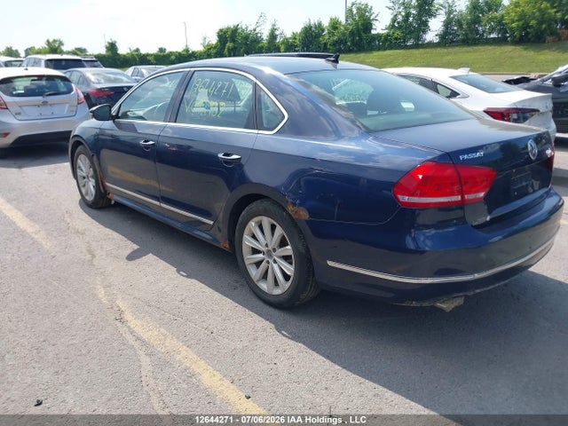 2012 Volkswagen Passat 2.5l Highline მანქანა იყიდება აუქციონზე, vin: 1VWCH7A32CC092932, აუქციონის ნომერი: 12644271