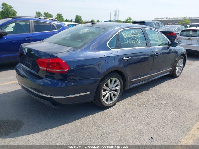 2012 Volkswagen Passat 2.5l Highline მანქანა იყიდება აუქციონზე, vin: 1VWCH7A32CC092932, აუქციონის ნომერი: 12644271