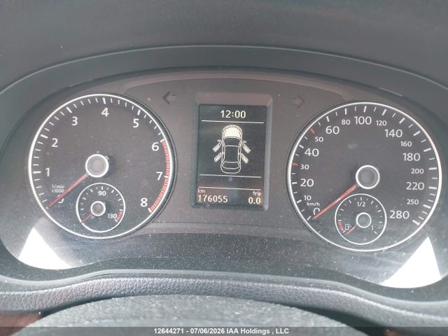 2012 Volkswagen Passat 2.5l Highline მანქანა იყიდება აუქციონზე, vin: 1VWCH7A32CC092932, აუქციონის ნომერი: 12644271