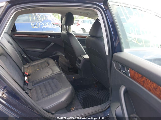 2012 Volkswagen Passat 2.5l Highline მანქანა იყიდება აუქციონზე, vin: 1VWCH7A32CC092932, აუქციონის ნომერი: 12644271