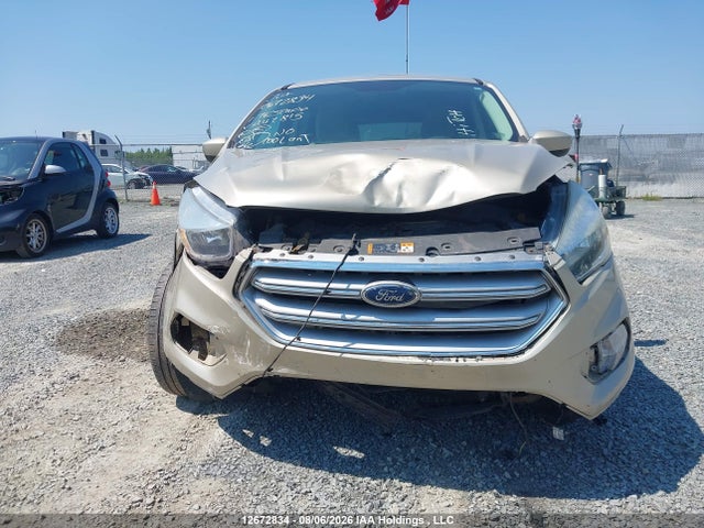12672834 :رقم المزاد ، 1FMCU9GD2HUA42815 vin ، 2017 Ford Escape Se مزاد بيع