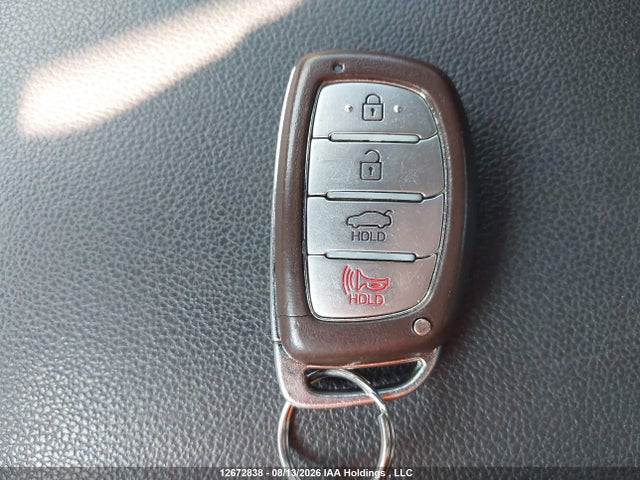 Продажа на аукционе авто 2017 Hyundai Elantra, vin: KMHD84LF3HU217673, номер лота: 12672838