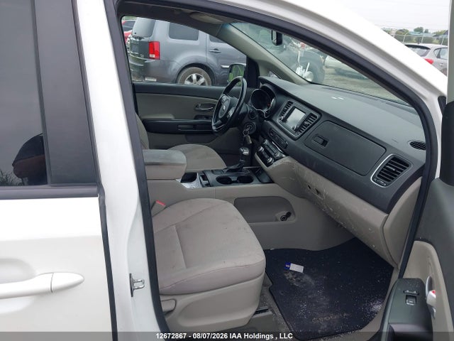 2018 Kia Sedona მანქანა იყიდება აუქციონზე, vin: KNDMB5C11J6393311, აუქციონის ნომერი: 12672867