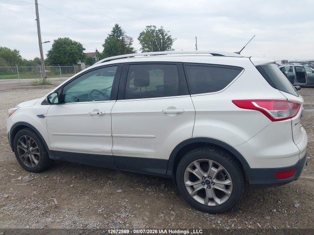 2016 Ford Escape Titanium მანქანა იყიდება აუქციონზე, vin: 1FMCU9J93GUB41954, აუქციონის ნომერი: 12672869