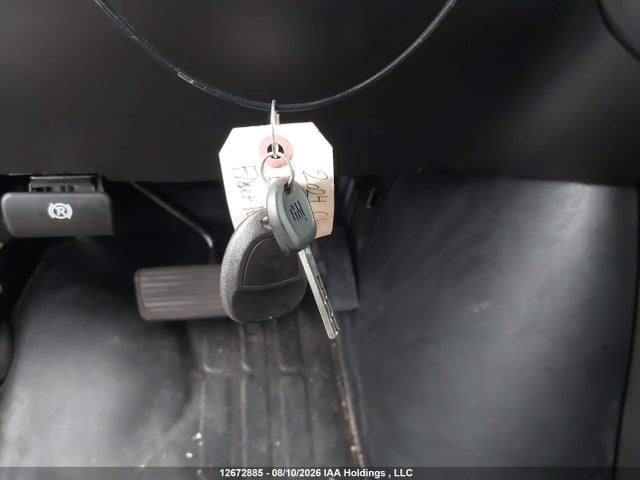 Chevrolet Express G2500 2024 1GCWGBFP9R1253217 Image 10