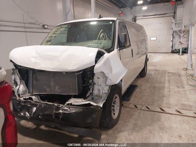Chevrolet Express G2500 2024 1GCWGBFP9R1253217 Image 13
