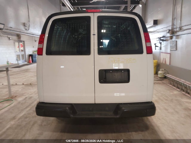 Chevrolet Express G2500 2024 1GCWGBFP9R1253217 Image 17