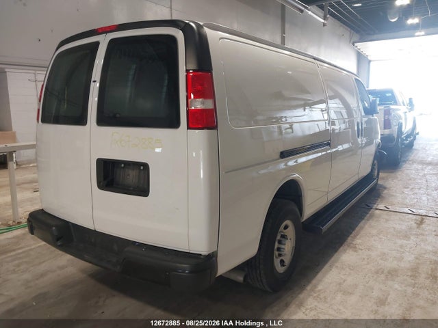 Chevrolet Express G2500 2024 1GCWGBFP9R1253217 Image 4