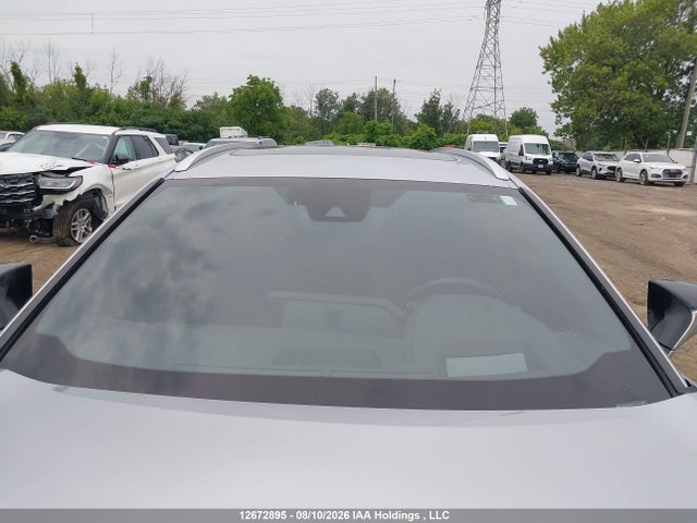 Lexus UX 250H 2024 JTHL9JBH0R2075308 Image 17