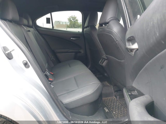 Lexus UX 250H 2024 JTHL9JBH0R2075308 Image 8