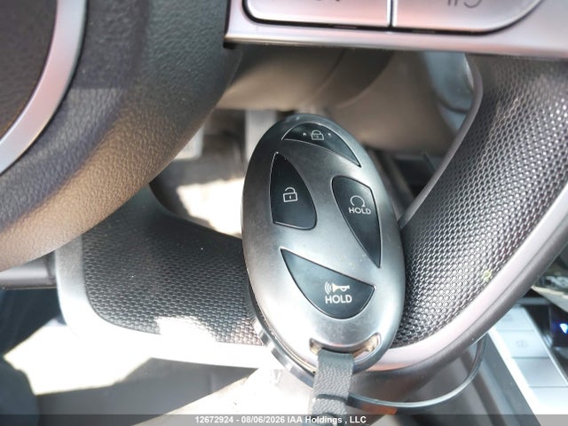 KMHLM4DG5SU041439 Hyundai Elantra Preferred