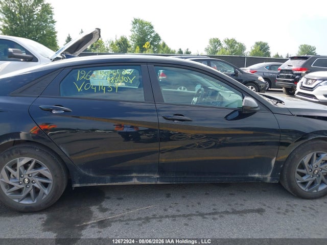 KMHLM4DG5SU041439 Hyundai Elantra Preferred