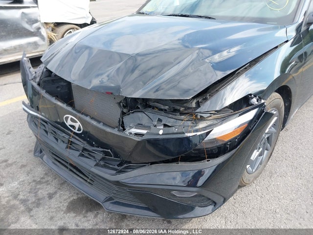 KMHLM4DG5SU041439 Hyundai Elantra Preferred