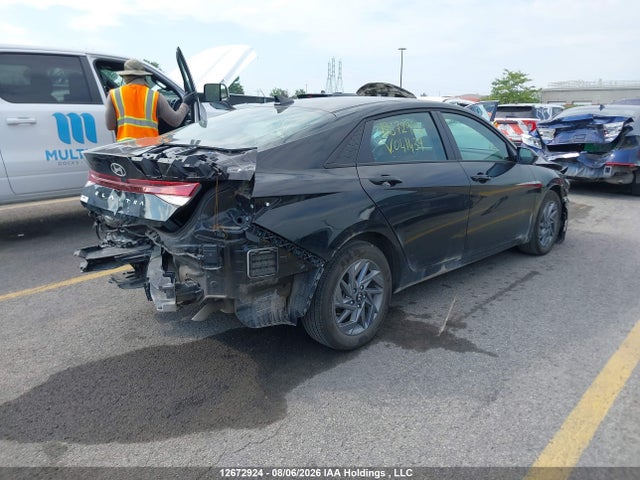 KMHLM4DG5SU041439 Hyundai Elantra Preferred