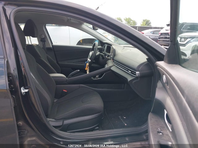 KMHLM4DG5SU041439 Hyundai Elantra Preferred