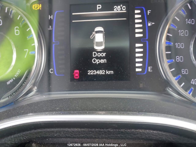 Chrysler 200 Limited 2015 1C3CCCAB0FN735762 Image 15
