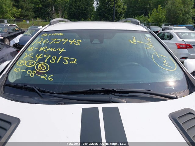 2T3ZFREV0JW498132 Toyota RAV4 LE